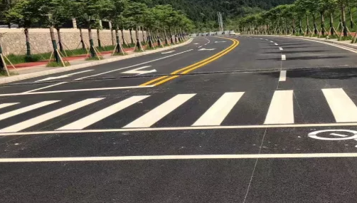蘇州廠區(qū)停車場(chǎng)車位劃線哪家好？專業(yè)團(tuán)隊(duì)為您定制方案